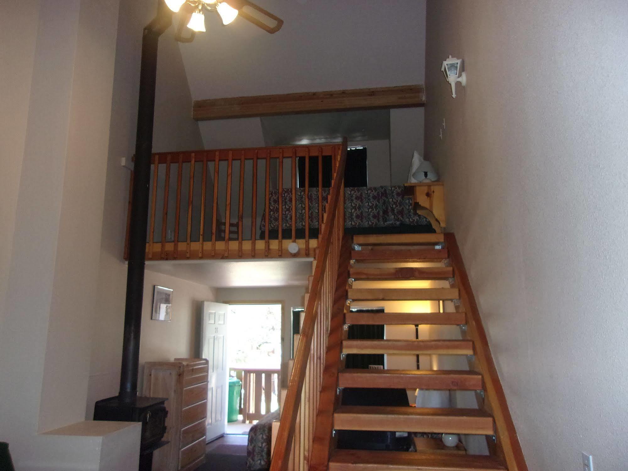 Honey Bear Lodge & Cabins Big Bear Lake Exterior photo
