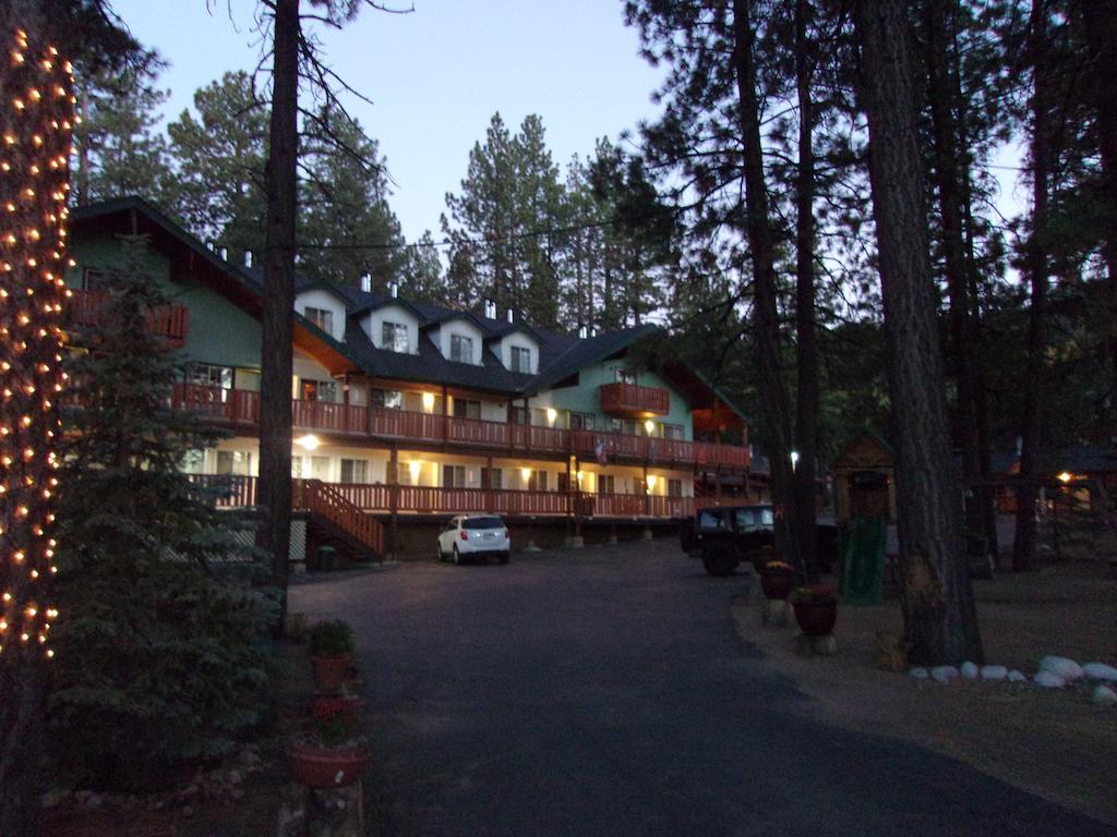 Honey Bear Lodge & Cabins Big Bear Lake Exterior photo