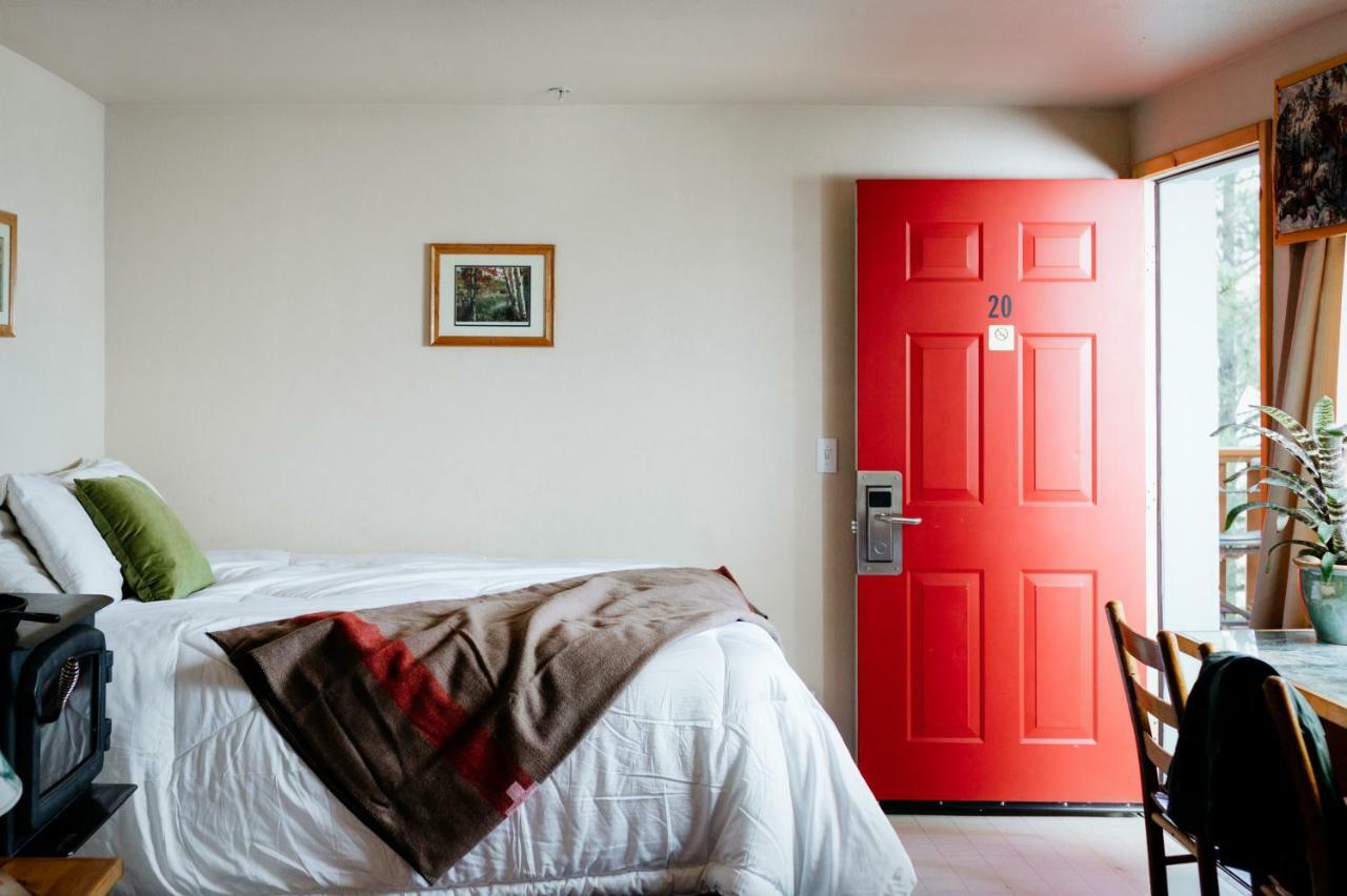 Honey Bear Lodge & Cabins Big Bear Lake Room photo